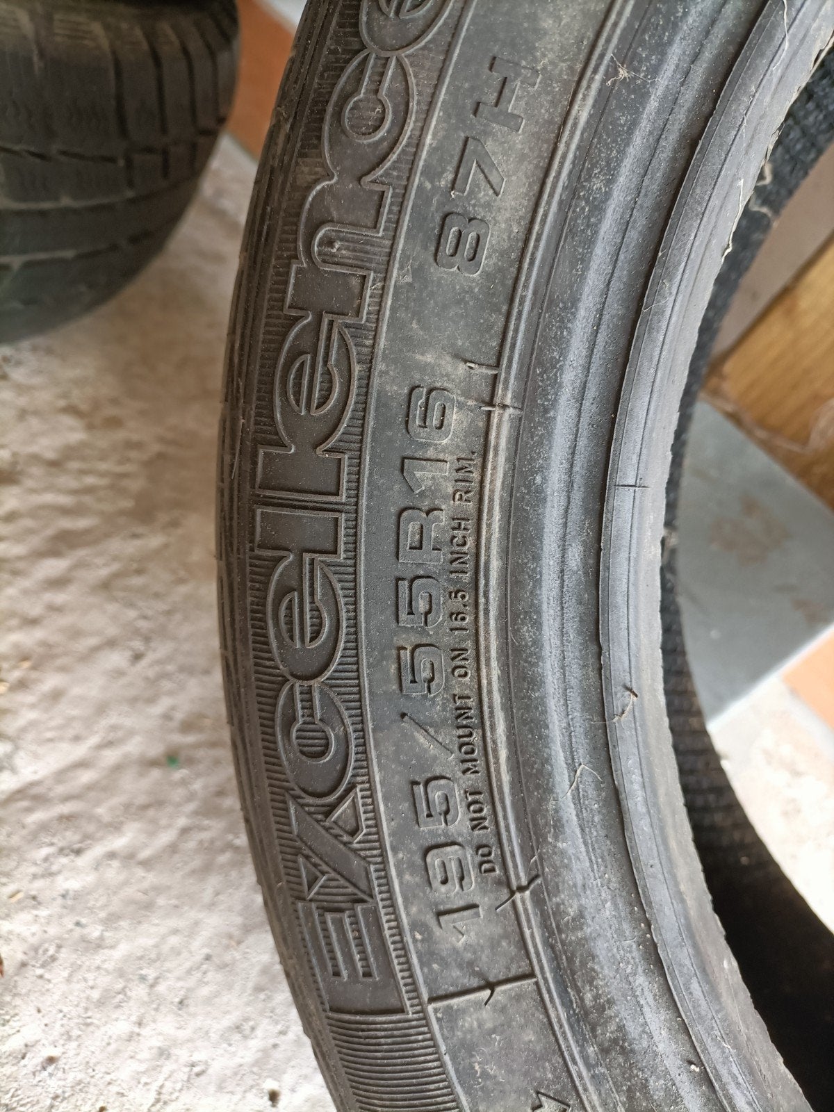 Pneus Goodyear, Enlèvement