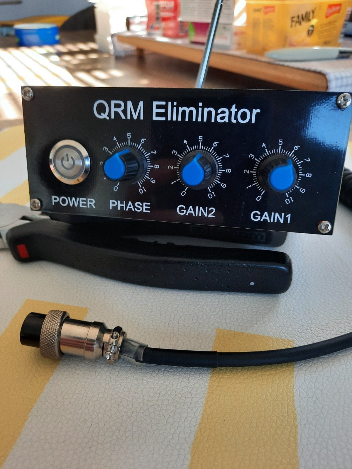 Eliminateur de QRM pour 27Mhz (cb), Télécoms, Émetteurs & Récepteurs, Enlèvement ou Envoi, Comme neuf, Émetteur et Récepteur
