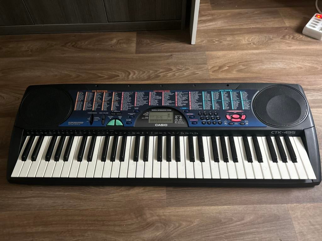 Casio ctk-495, Muziek en Instrumenten, Keyboards, Ophalen, Zo goed als nieuw, Casio