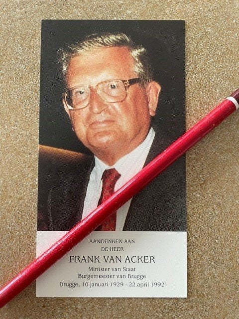 BP MINISTRE D'ÉTAT M. Frank Van Acker - Maire de BRUGES, Enlèvement ou Envoi, Image pieuse