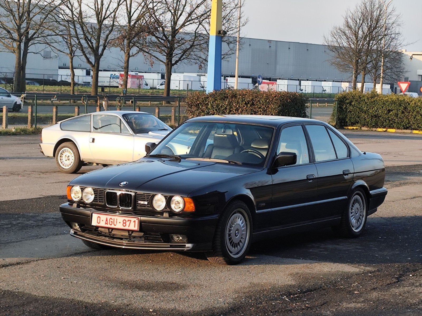 BMW M5 140 000 KM, Autos, Cuir, 4 portes, Boîte manuelle, Noir