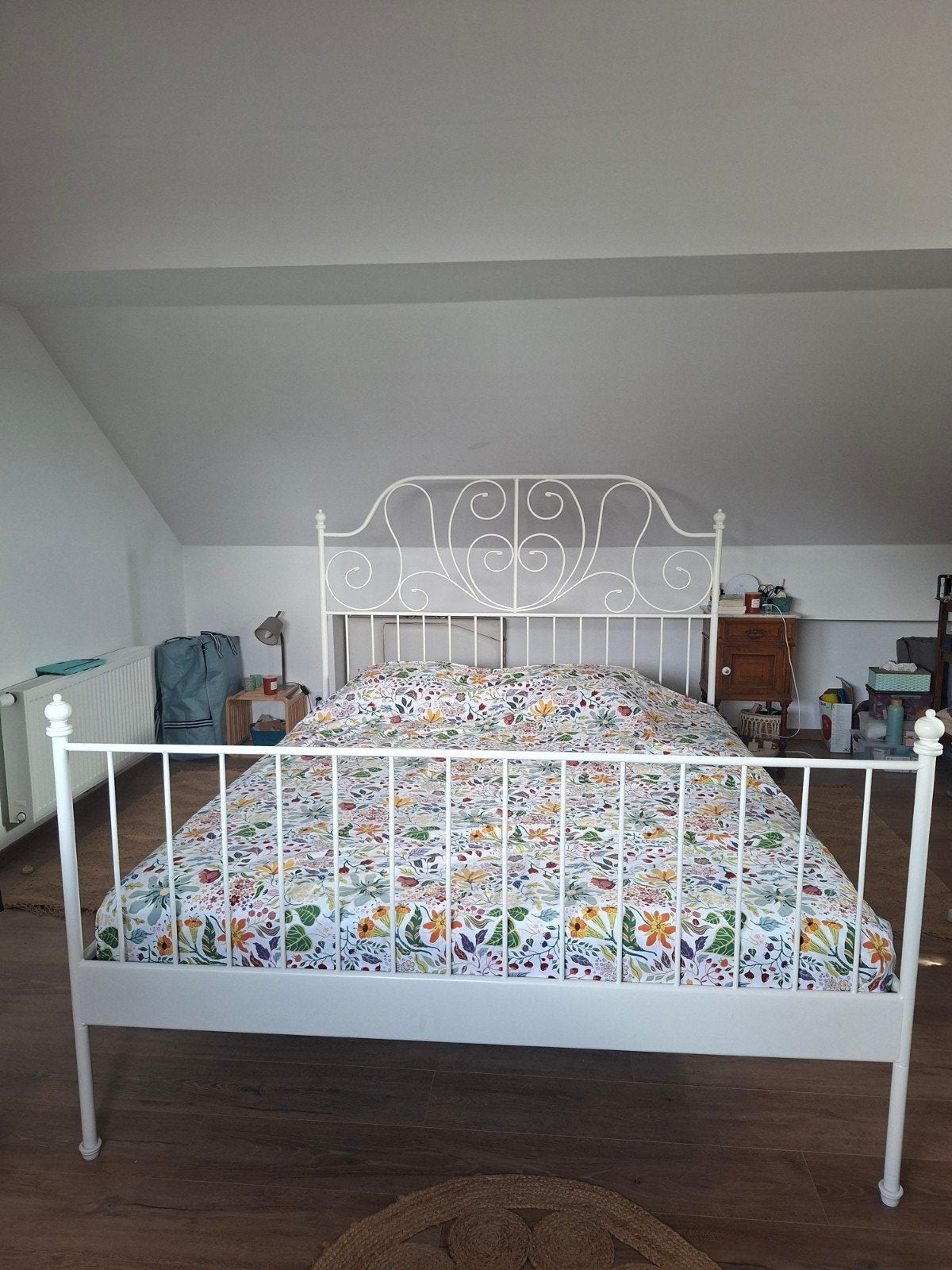 Cadre de lit Ikea métal blanc, Queen size, Comme neuf, Enlèvement, Blanc