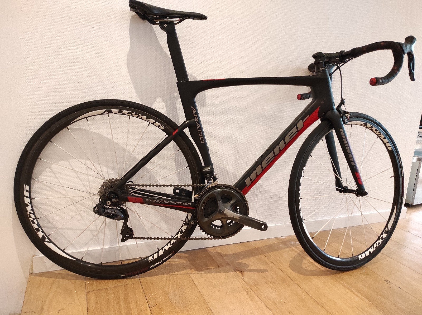 Vélo de route Menet - ultra DI2 - Taille M, Vélos & Vélomoteurs, Autres marques, Frein sur jante, Enlèvement, 28 pouces