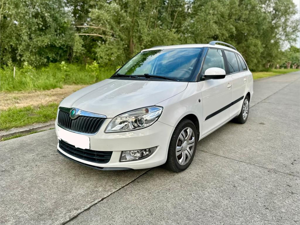 Skoda Fabia 1.2 Benzine Automaat 65.000 km 1e eigenaar, Auto's, Automaat, Stof, Zwart, Elektrische ramen