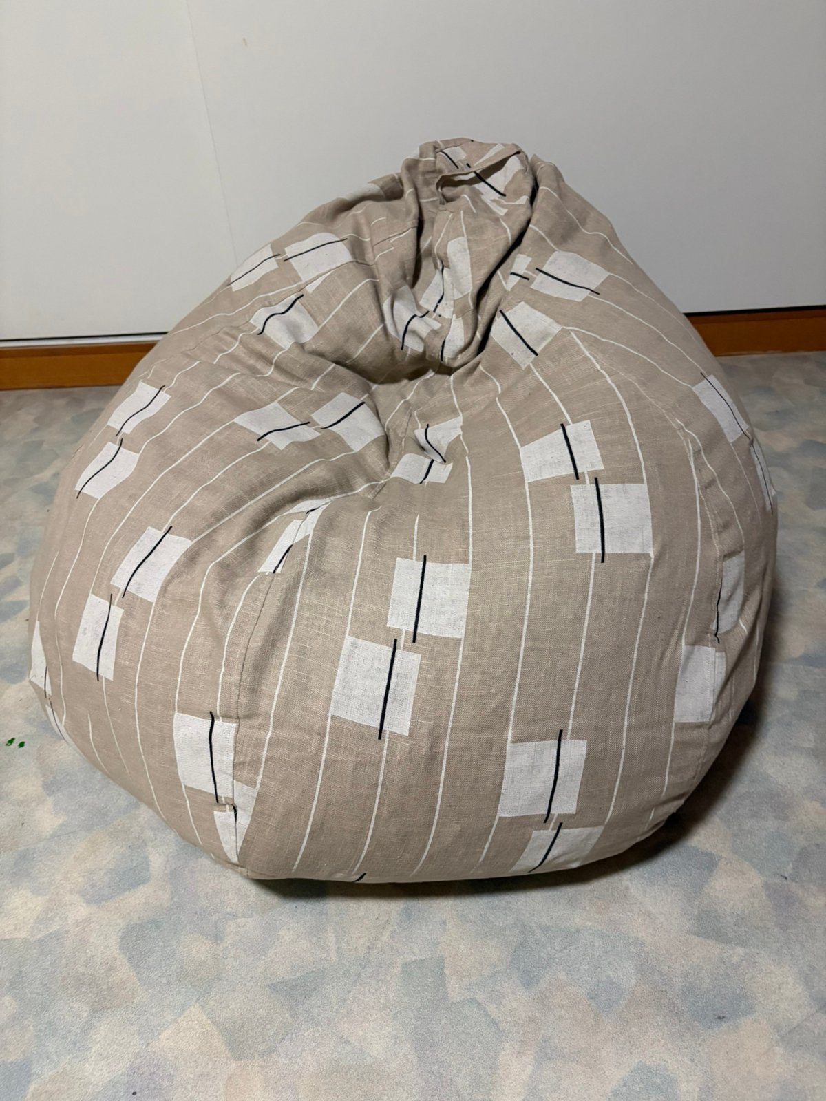 Leuke zitzak, Ophalen, Zo goed als nieuw, Beige, Zitzak