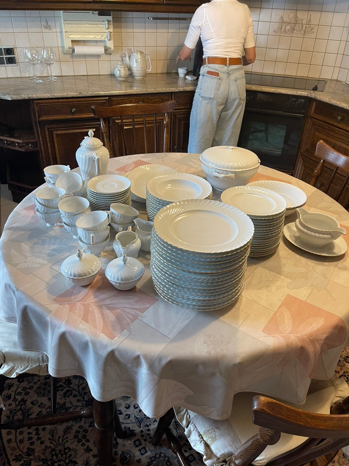 Vaisselle 18 pièces, Maison & Meubles, Service complet, Comme neuf, Enlèvement, Classique
