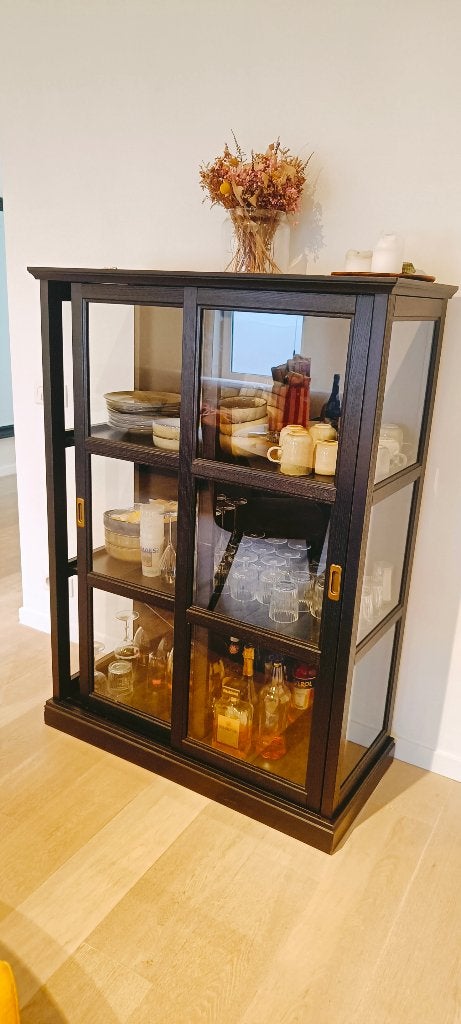 Buffetkast donker hout en glas, Maison & Meubles, Avec porte(s), 25 à 50 cm, Enlèvement, Utilisé