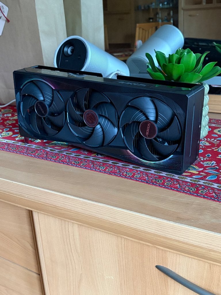 5070Ti Aorus Master, Computers en Software, Ophalen, Zo goed als nieuw, Nvidia, PCI-Express 5