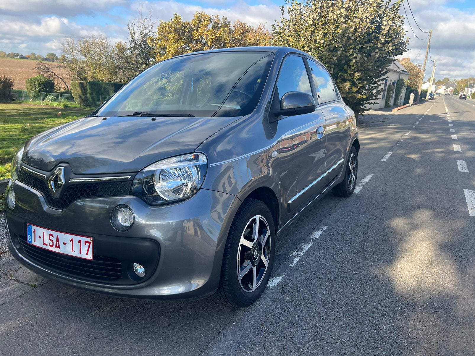 Twingo 3 0.9 essence AUTOMATIQUE., Autos, Argent ou Gris, Noir, 5 portes, 5 places