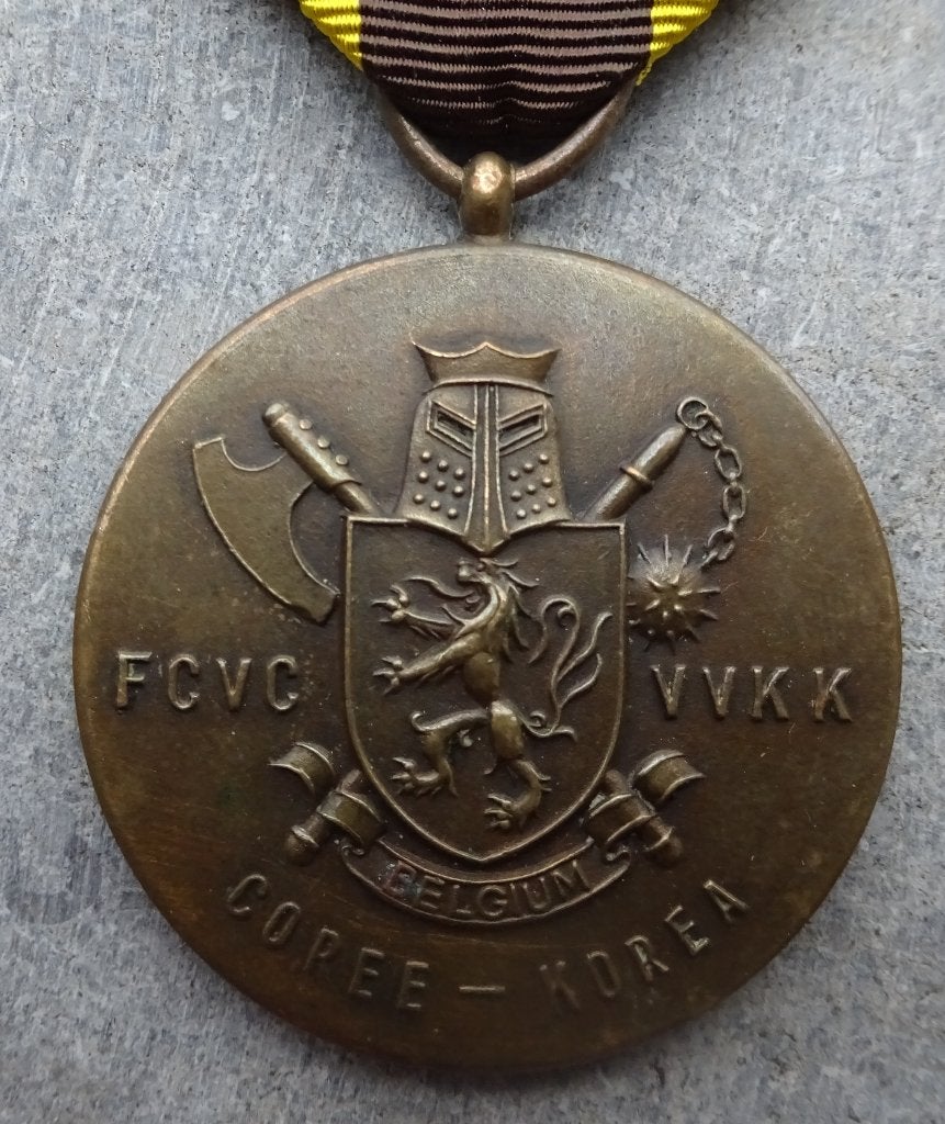 FED. DU CORPS DES VOLONTAIRES DE COREE - MEDAILLE DU MERITE, Collections, Envoi, Armée de terre, Ruban, Médaille ou Ailes
