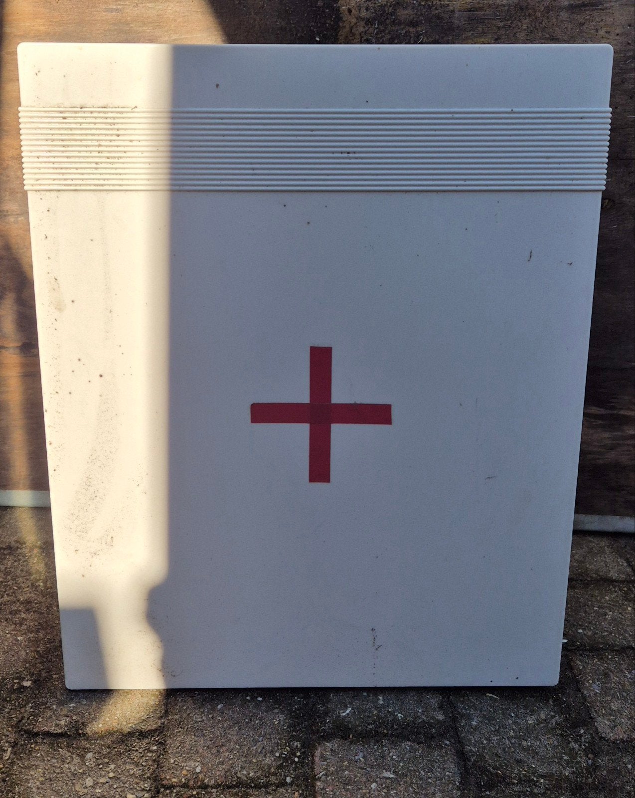 EHBO kast, Doe-het-zelf en Bouw, Metalen, Ophalen