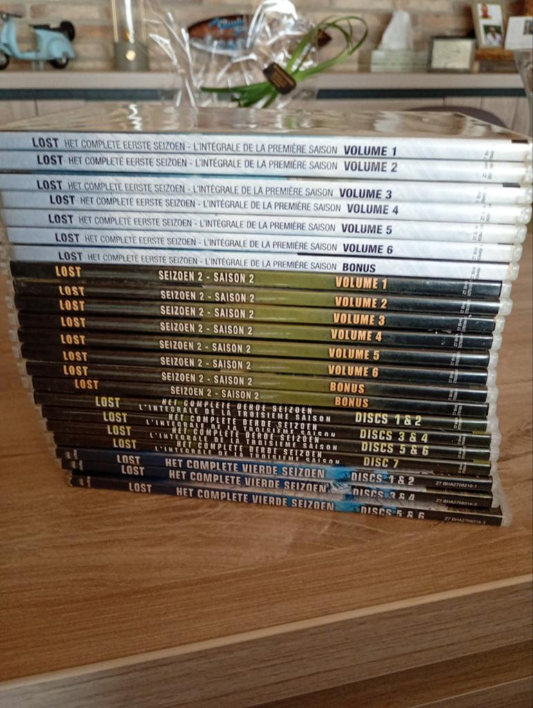 Lost dvd reeks seizoen 1 2 3 en 4, Tous les âges, Coffret, Comme neuf, Action et Aventure