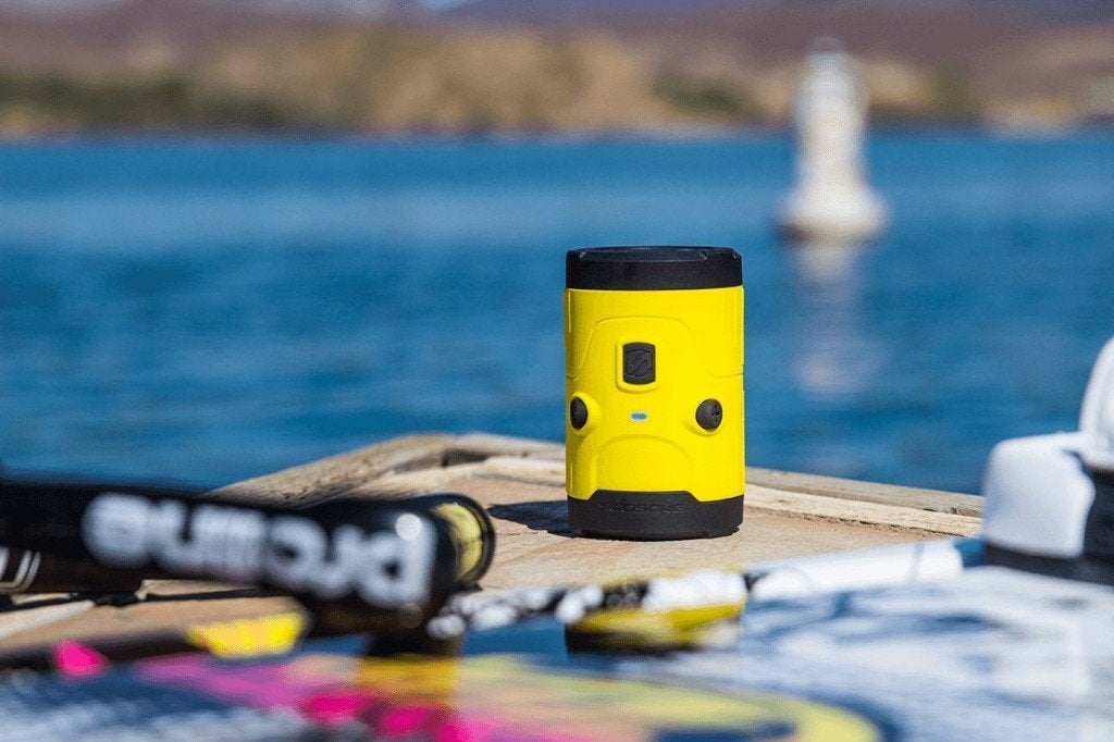 Scosche BTH2OY – fluogele Bluetooth speaker, Bluetooth, Ophalen of Verzenden, Nieuw, Draagbare speaker