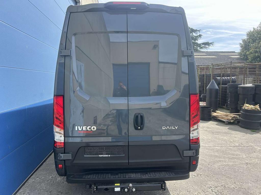 Iveco Daily 3.0L-L3H2 Automaat(€31.397 excl btw)Trekhaak 3,, Auto's, Iveco, 0 kg, Bedrijf, Diesel
