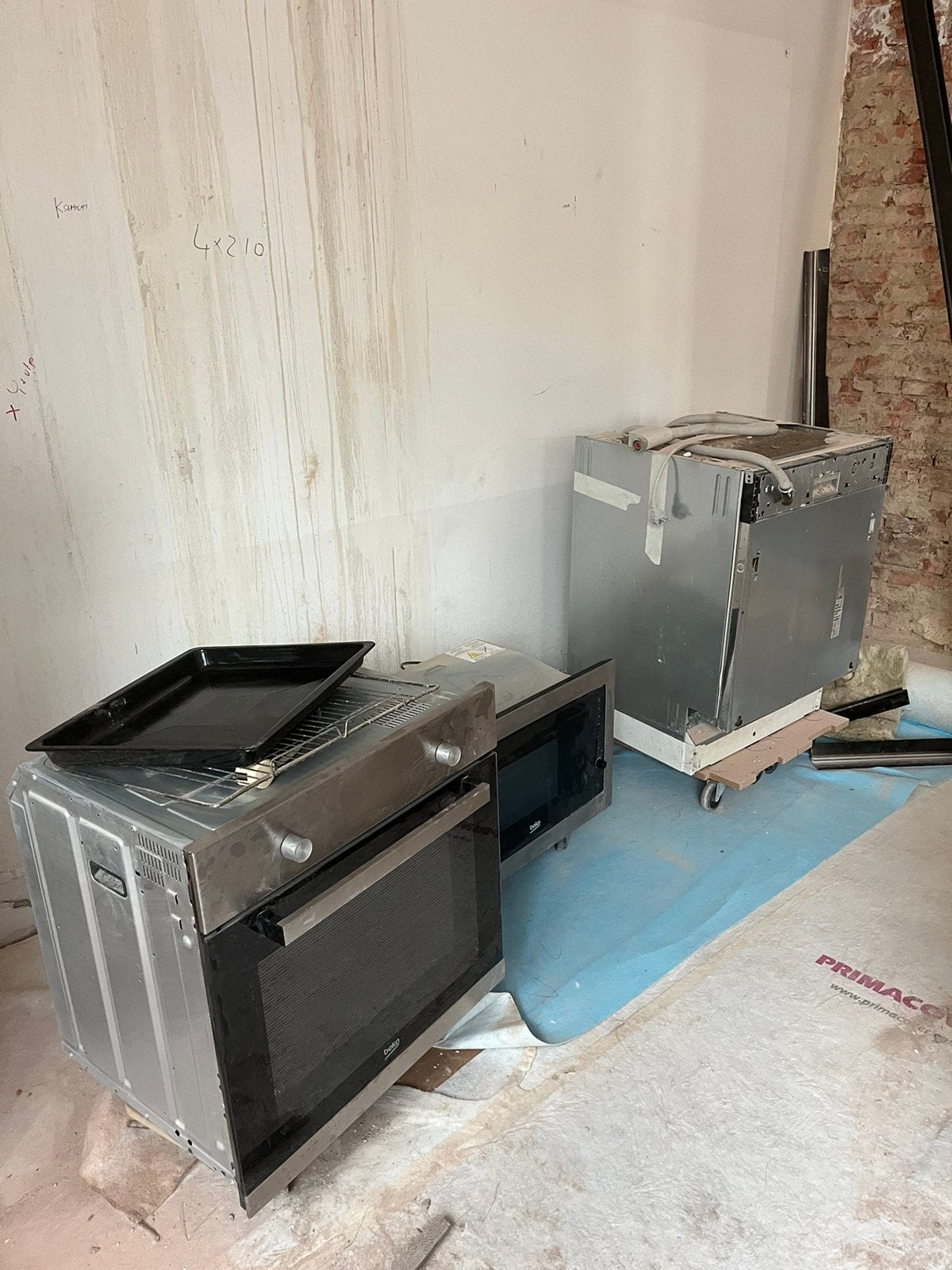4 keukentoestellen: vaatwas, microgolf, oven, kookvuur, Elektronische apparatuur, Ovens, Zo goed als nieuw, Oven, Ophalen