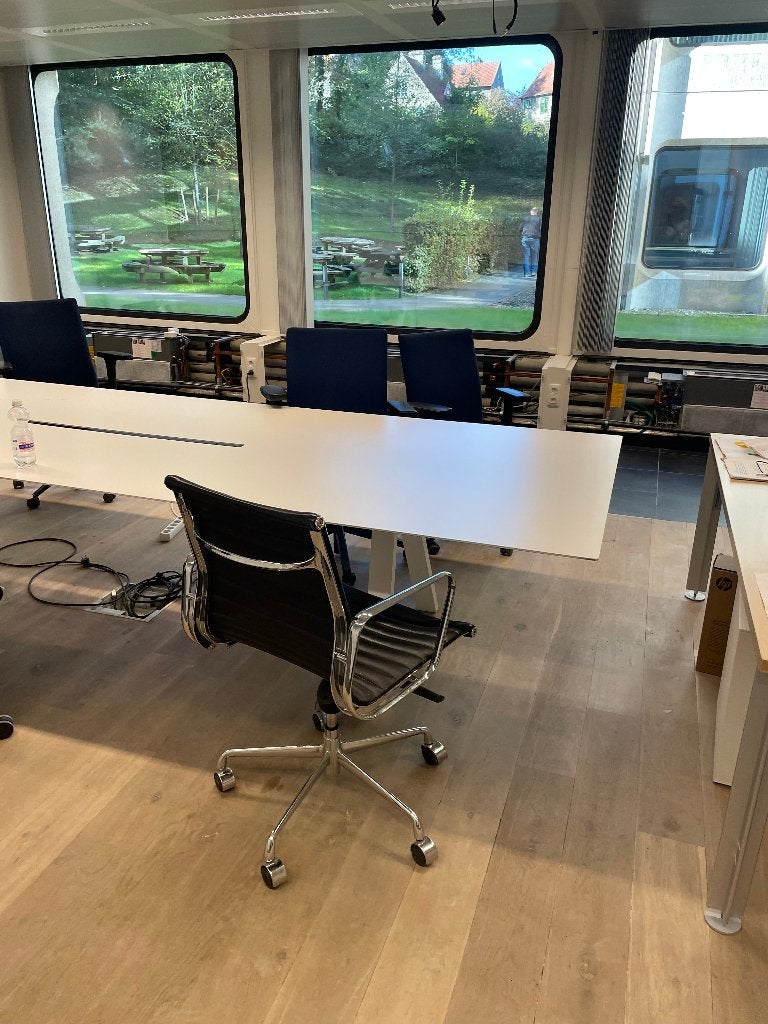 À OFFRIR :  15 grands bureaux et armoires de bureau, Maison & Meubles, Enlèvement, Utilisé