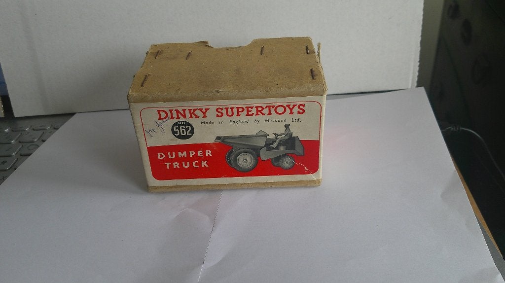 176) Camion à benne basculante Dinky Toys 562, Enlèvement ou Envoi, Comme neuf, Tracteur et Agriculture, Dinky Toys