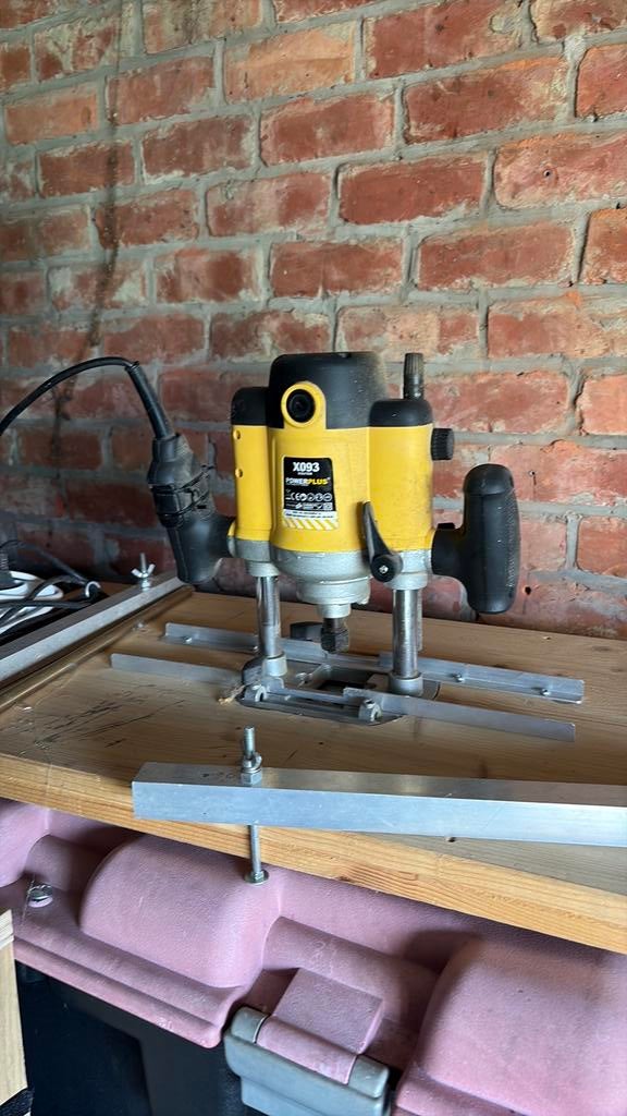 Outils, Enlèvement, Comme neuf