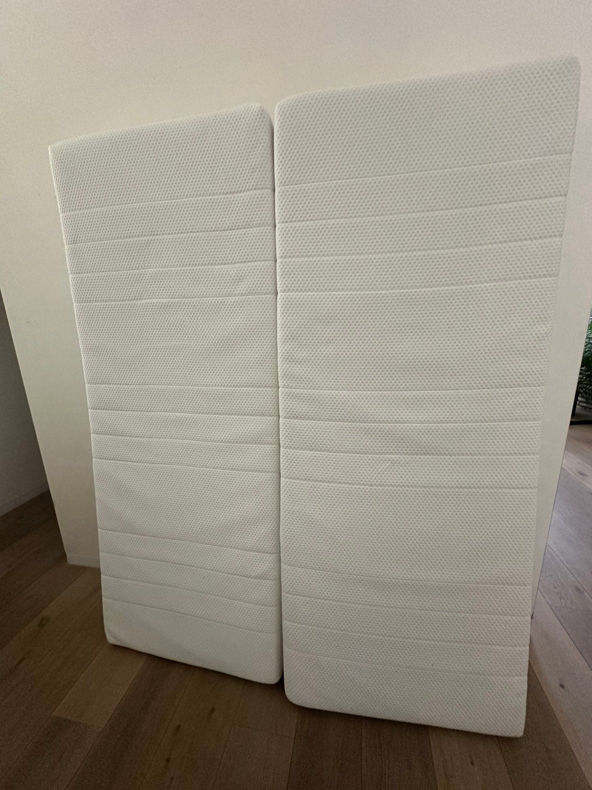 2x IKEA ÅKREHAMN foammatras 80x200 cm, Ophalen, Tweepersoons, Zo goed als nieuw, 80 cm
