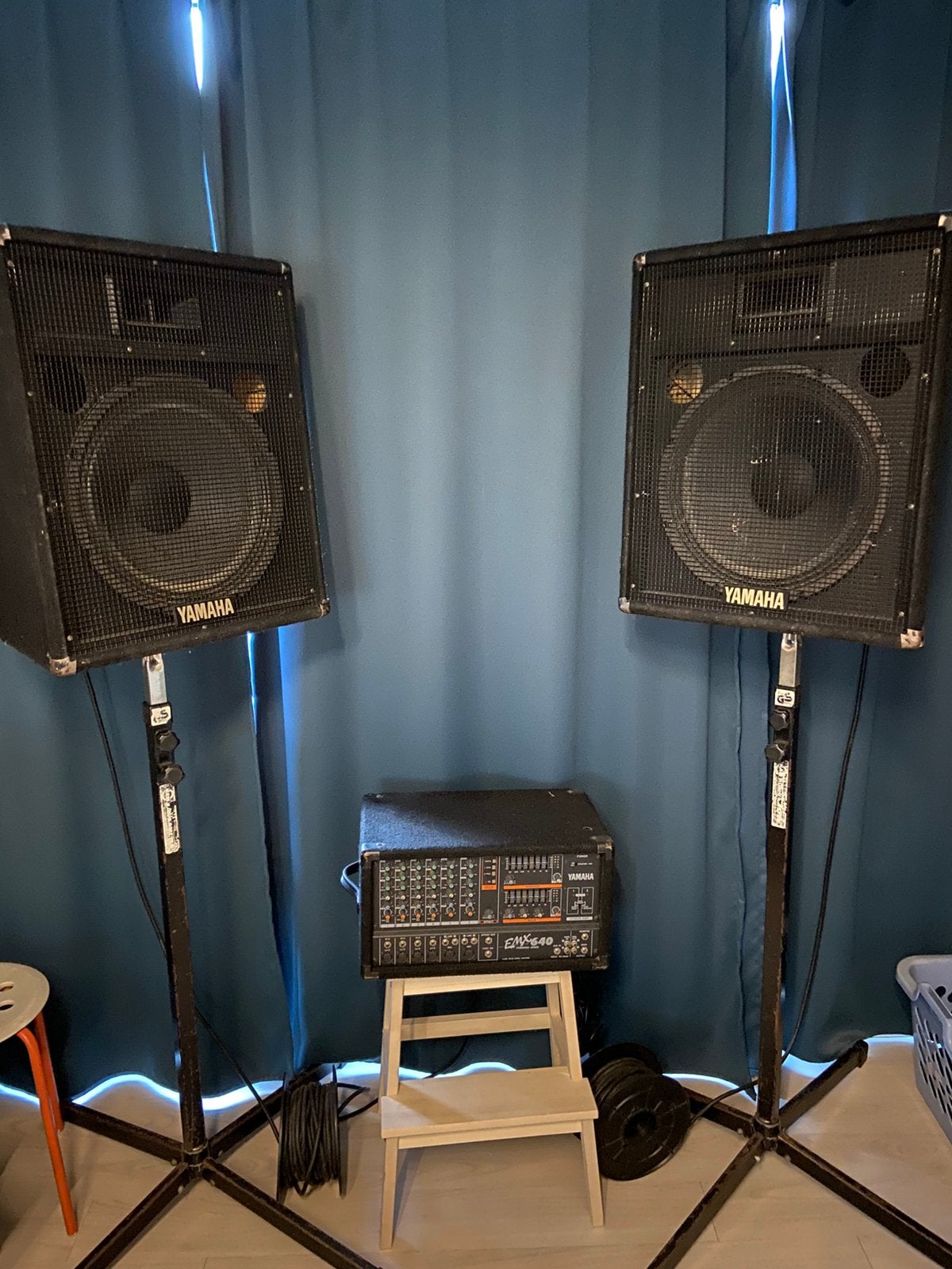 Complete zanginstallatie Yamaha met boxen, statieven, kabels, Muziek en Instrumenten, Ophalen, Gebruikt, Minder dan 500 watt, P.A.