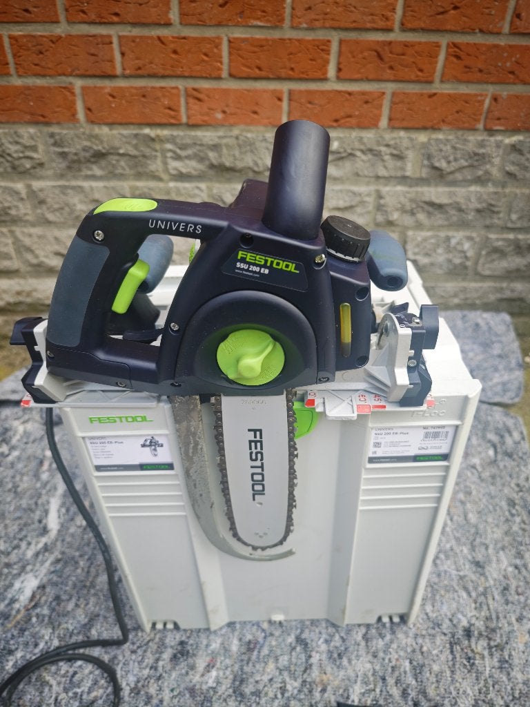 Scie Festool SSU 200 EB, Bricolage & Construction, Outillage | Scies mécaniques, Enlèvement ou Envoi, Comme neuf, Tronçonneuse