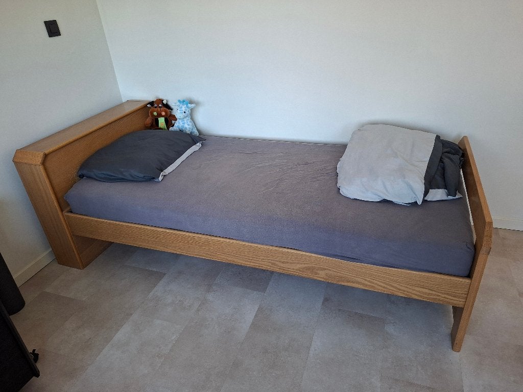 Bed, Ophalen, Gebruikt, 90 cm, Eenpersoons