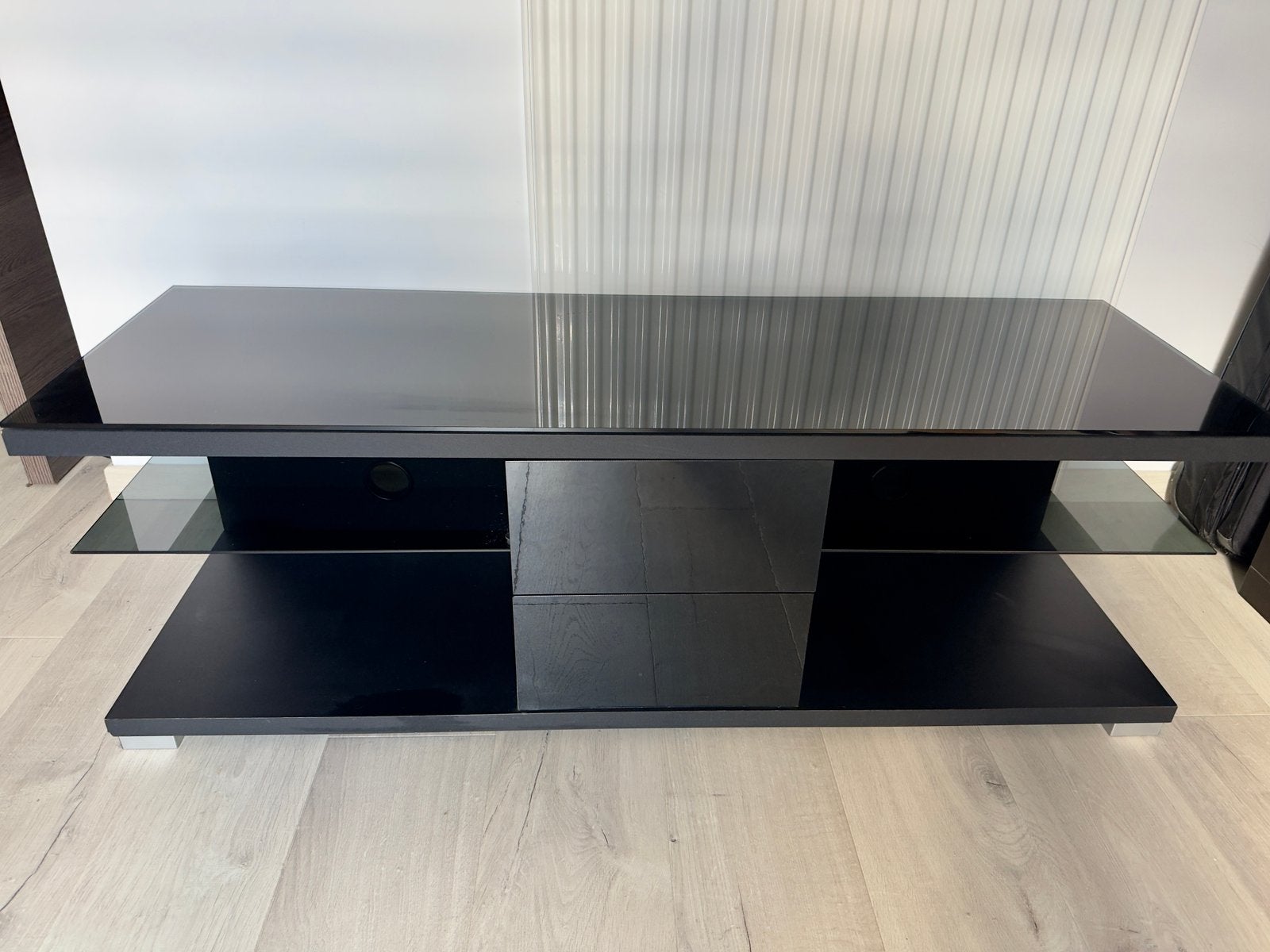 Meuble TV bois et verre noir de bonne qualité, Enlèvement, Comme neuf, Verre