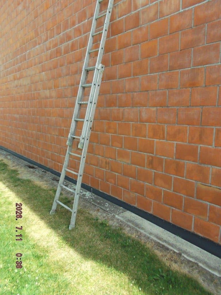 Dubbele ladder 2x 9treden, Doe-het-zelf en Bouw, Ladders en Trappen, Ophalen, Gebruikt, Ladder, Opvouwbaar of Inschuifbaar