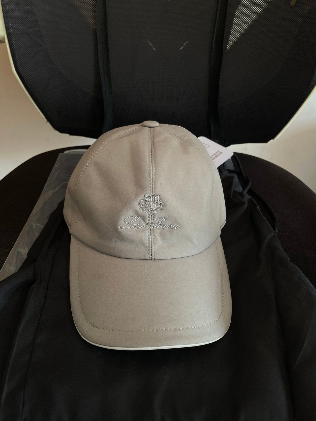 Loro Piana pet, Ophalen of Verzenden, Nieuw, Pet