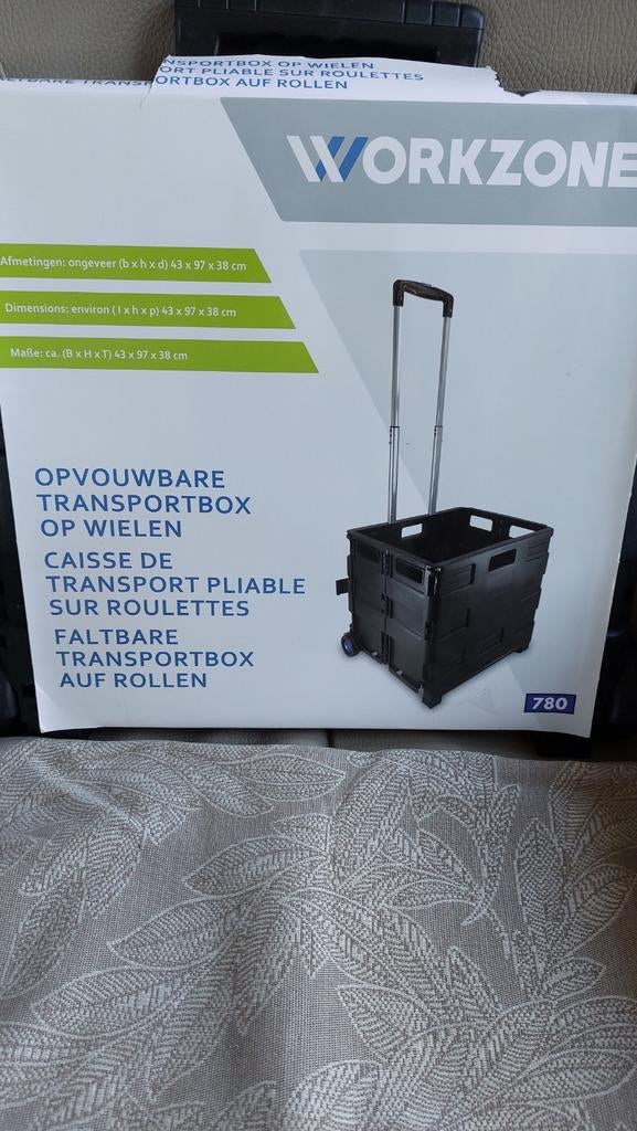 Opvouwbaar transportbox op wielen, Ophalen