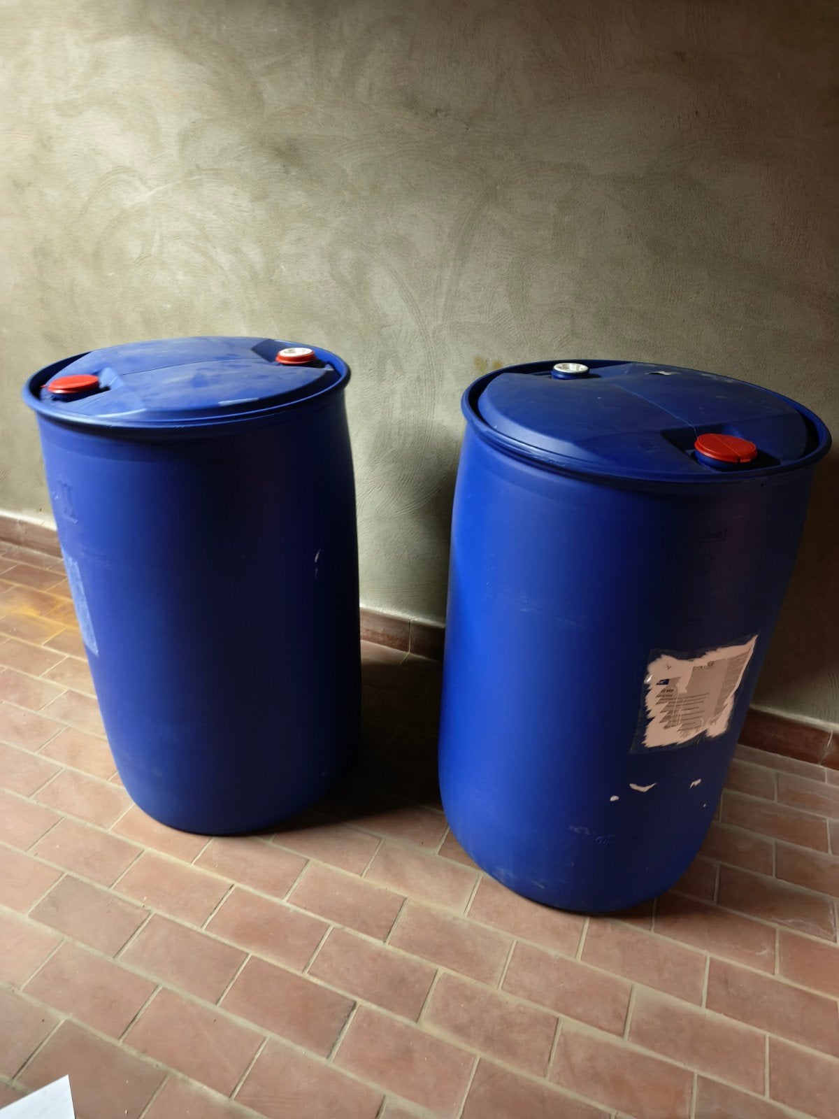 2 plastic vaten, Tuin en Terras, Regentonnen, Ophalen