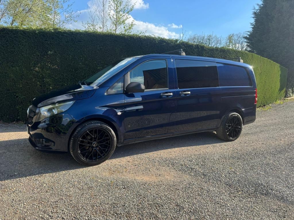 mercedes vito dubbel cabine, Auto's, Euro 5, 4 cilinders, Blauw, 2500 kg