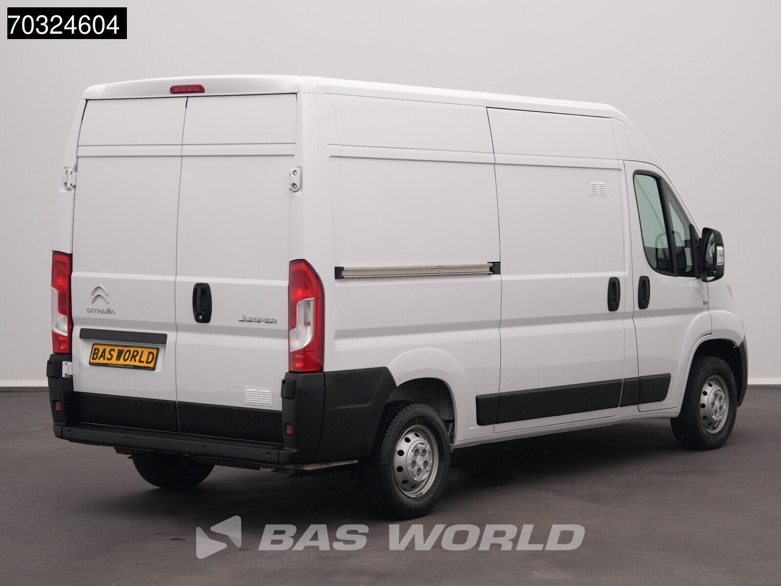 Citroën Jumper 140pk L2H2 Navi Airco Cruise Parkeersensoren, Auto's, Stof, Gebruikt, Euro 6, 4 cilinders