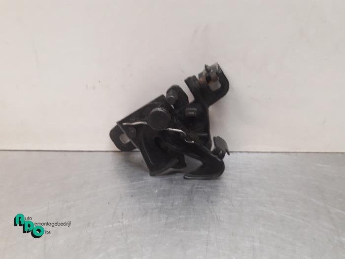 Mécanique de verrouillage capot d'un Volkswagen Fox, Volkswagen, -, 3 mois de garantie, Utilisé