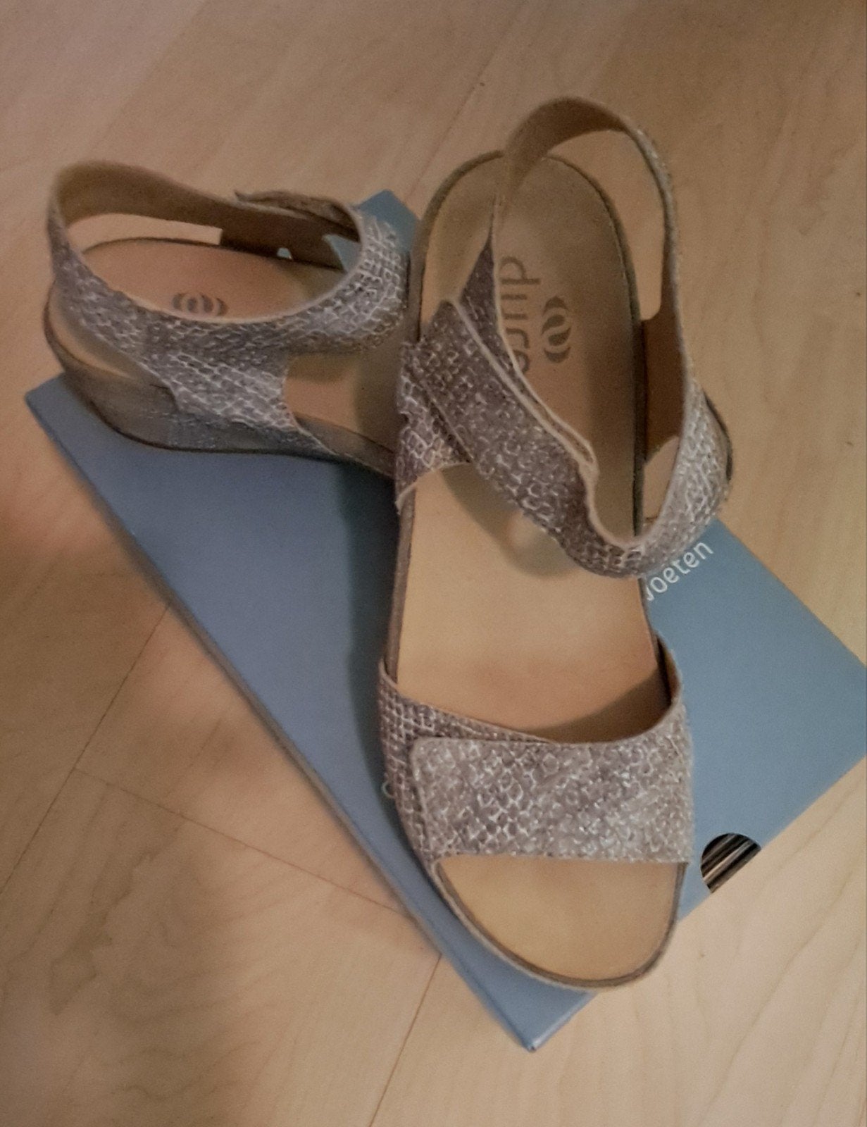 Durea sandalen met verwisselbare zool.  Maat 5,5 (38,5), Ophalen