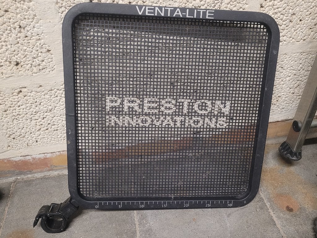 Side tray Preston, Ophalen, Zo goed als nieuw