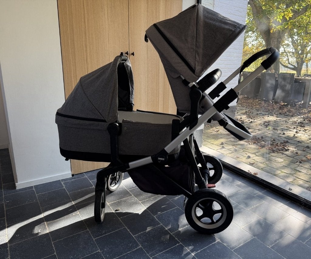 Thule Sleek Grey Melange + reiswieg, voetenzak, duo-adapter, Autres marques, Avec nacelle, Enlèvement, Utilisé