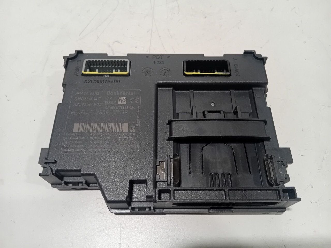 Kaartlezer module Renault Captur, Onderdelen@venauto.nl, Van der Ven Autorecycling B.V., Gebruikt, Ettenseweg 76, 4706 PB Roosendaal, The Netherlands