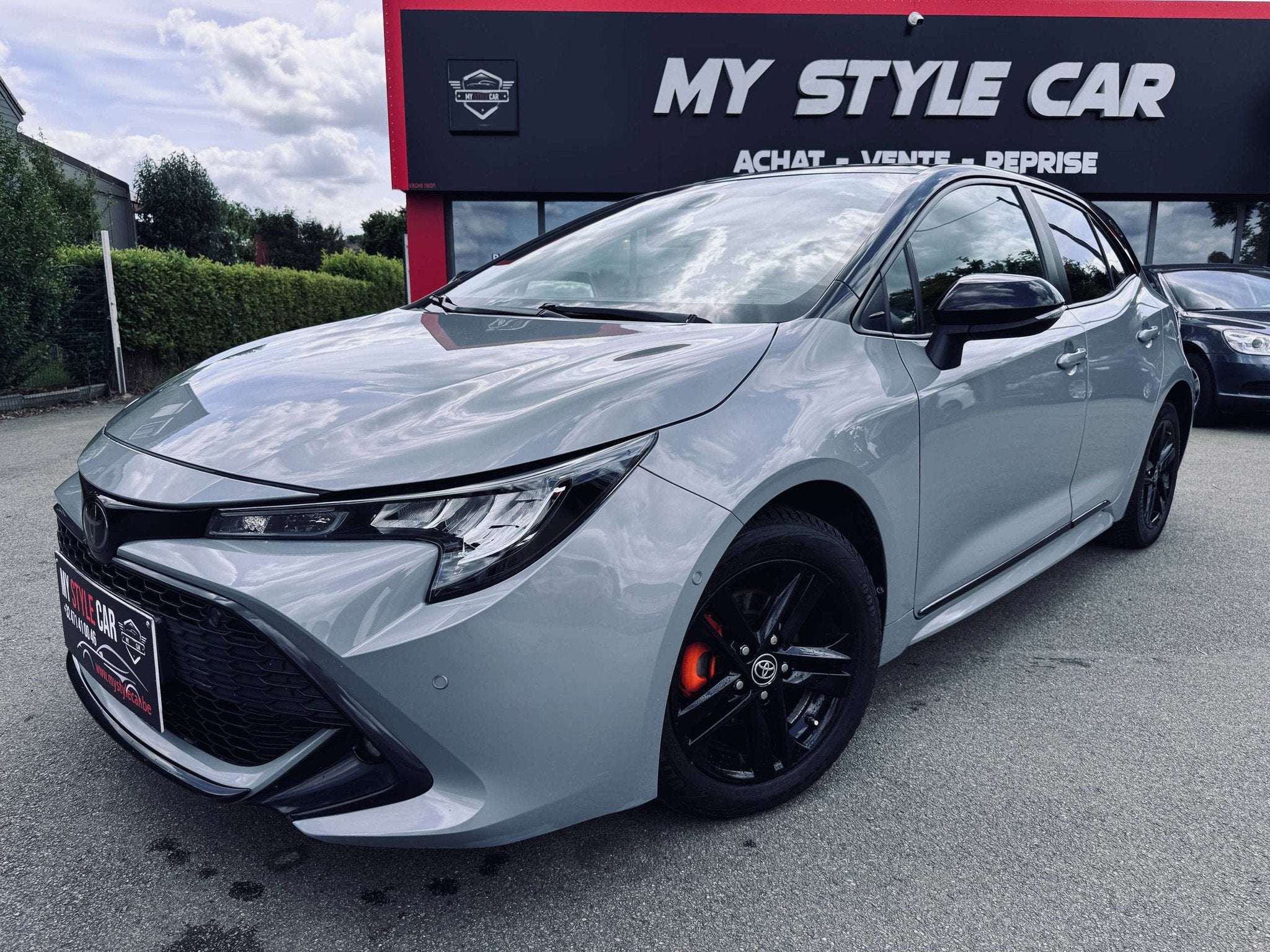 Toyota Corolla Corolla 1.2 Turbo Sport , Cuir, Carplay, Gara, Autos, Argent ou Gris, Achat, Euro 6, Entreprise