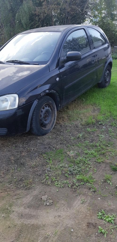 OPEL CORSA DIESEL 1700CC 2002 265000KM TOUS LES PAPIERS, Autos, Achat, Boîte manuelle, Diesel, Particulier