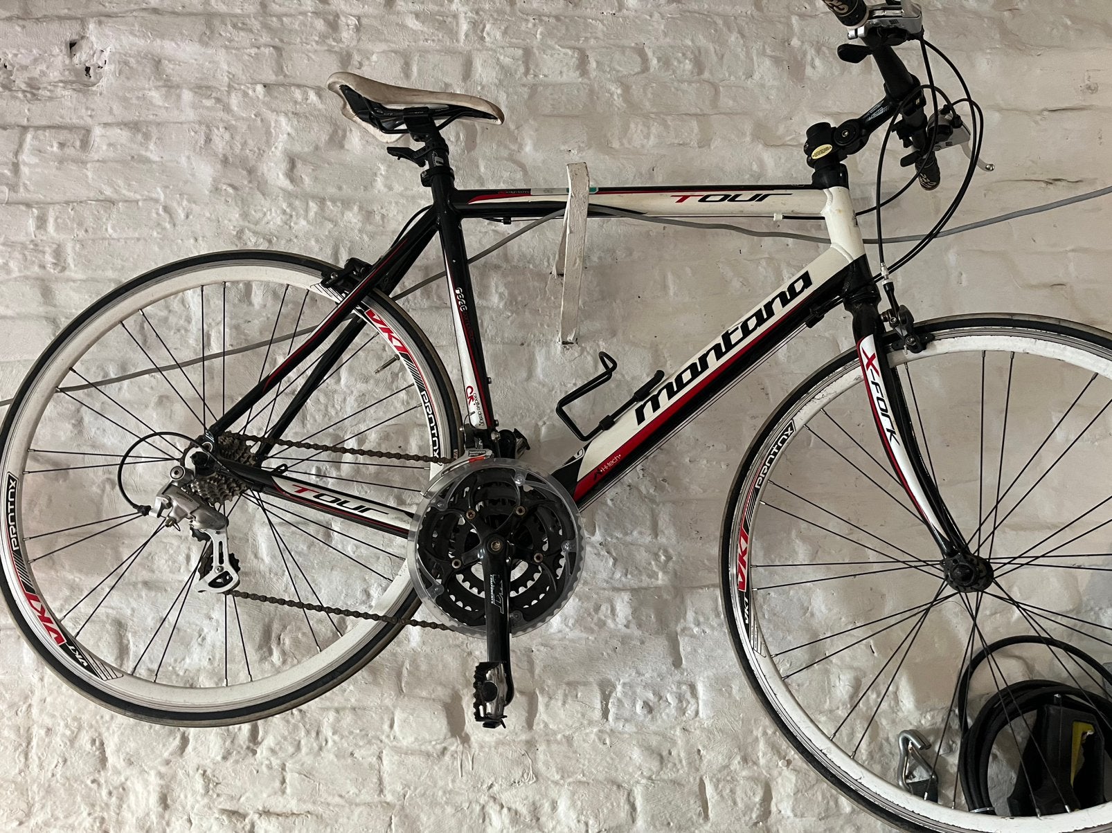 Koers fiets, Fietsen en Brommers, Ophalen, Zo goed als nieuw