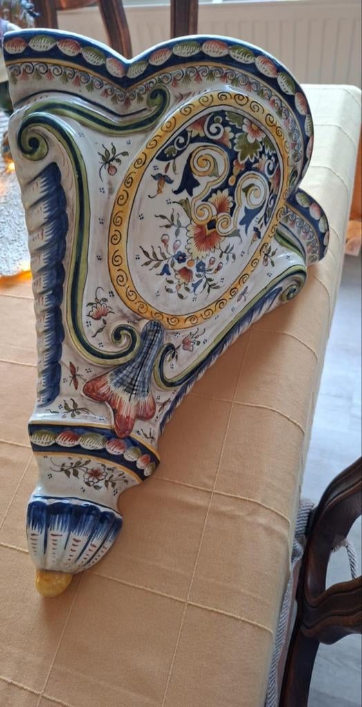 Italiaanse handbeschilderde majolica wandconsole, Antiek en Kunst, Ophalen