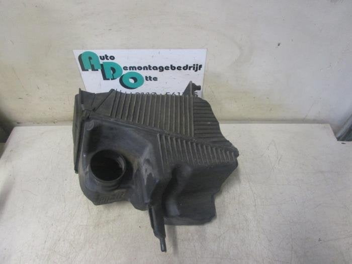 Boîtier filtre à air d'un Renault Megane (Megane 2 02-), Renault, -, 3 mois de garantie, Utilisé