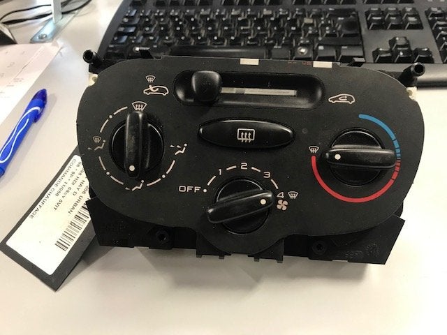 BEDIENINGSPANEEL VERWARMING 206 (2A / C/H/J/S) (99210), Auto-onderdelen, Kontakt-peugeot@peugeot.com, Gebruikt, Peugeot Deutschland GmbH