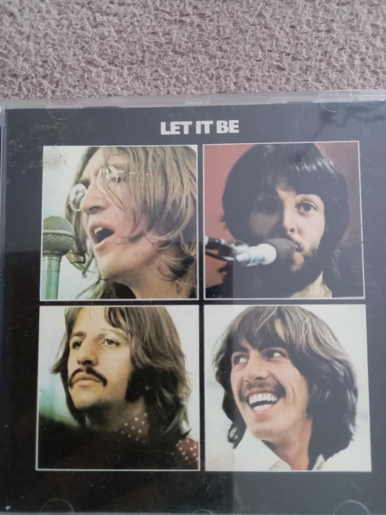 Les Beatles ont quitté ce lit, Enlèvement ou Envoi