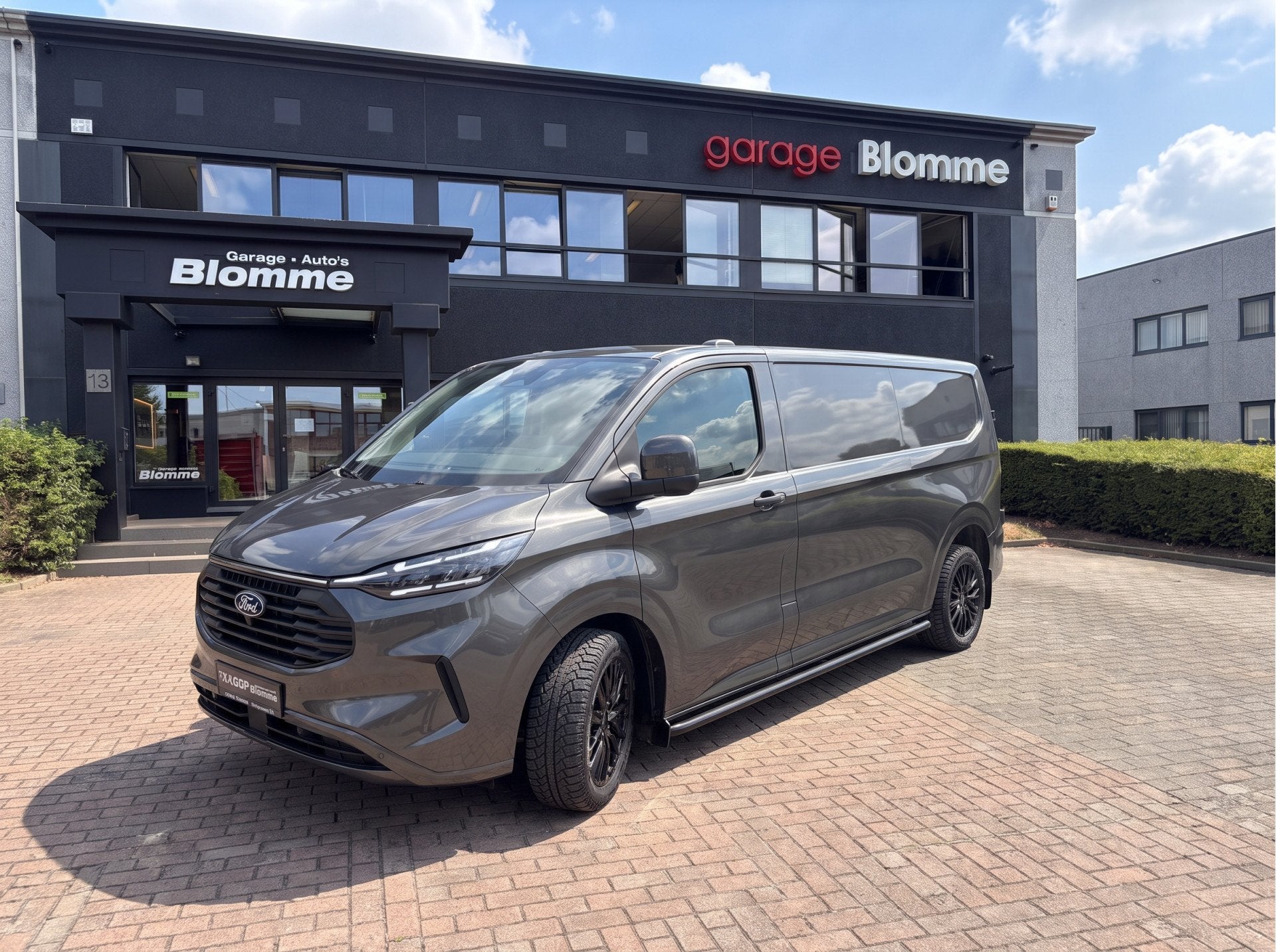 Ford Transit Custom 320 2.0 TDCI L2H1 Limited DC NIEUW ! 6-z, Achat, Entreprise, Alarme, Noir