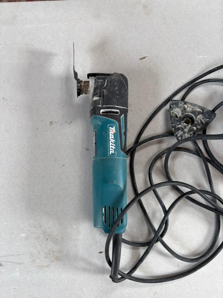 Makita multi tool met case, Doe-het-zelf en Bouw, Gereedschap | Slijpmachines, Ophalen, Zo goed als nieuw
