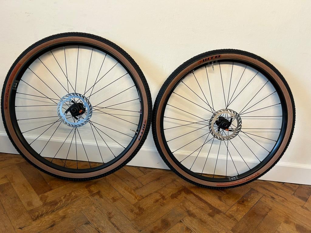 Paires de roues WTB ST i25 TCS neuves, Vélos & Vélomoteurs, Vélos Pièces, Neuf, Roue, Aluminium, Enlèvement