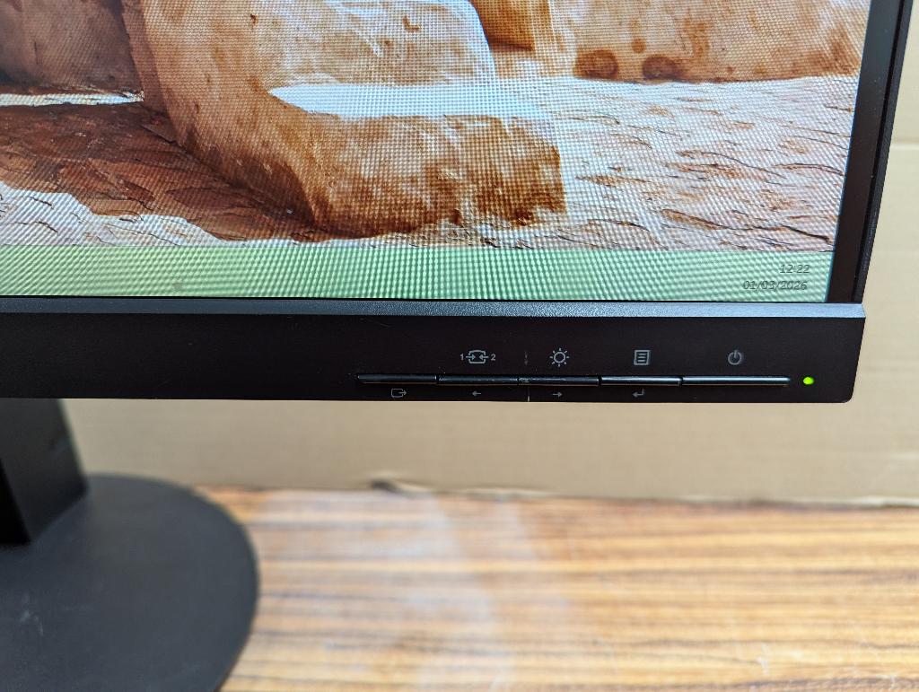 Lenovo ThinkVision 27" QHD P27h-10 monitor op voet (2 stuks), Computers en Software, Monitoren, Gebruikt, In hoogte verstelbaar