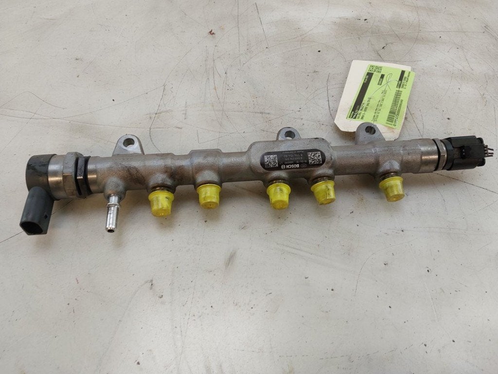 RAMPE D'INJECTION BMW 5 serie Touring (G31), Robert Bosch AG, Utilisé, BMW, Robert-Bosch-Allee 1
74232  Abstatt, DE
